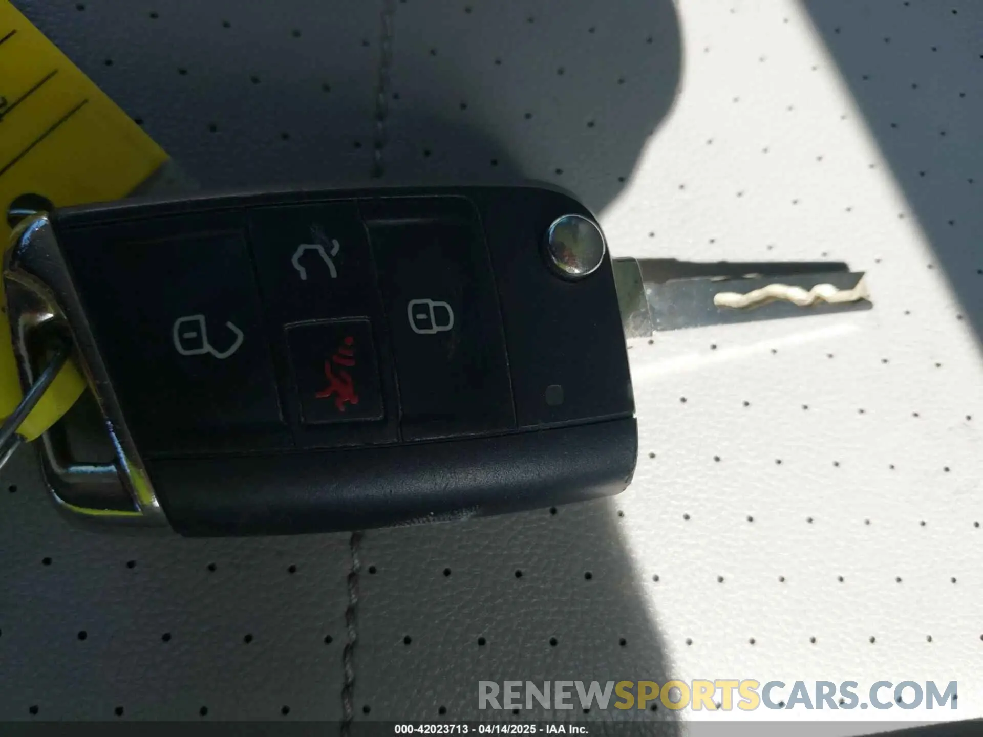 11 Photograph of a damaged car 3VV3B7AX2KM006055 VOLKSWAGEN TIGUAN 2019