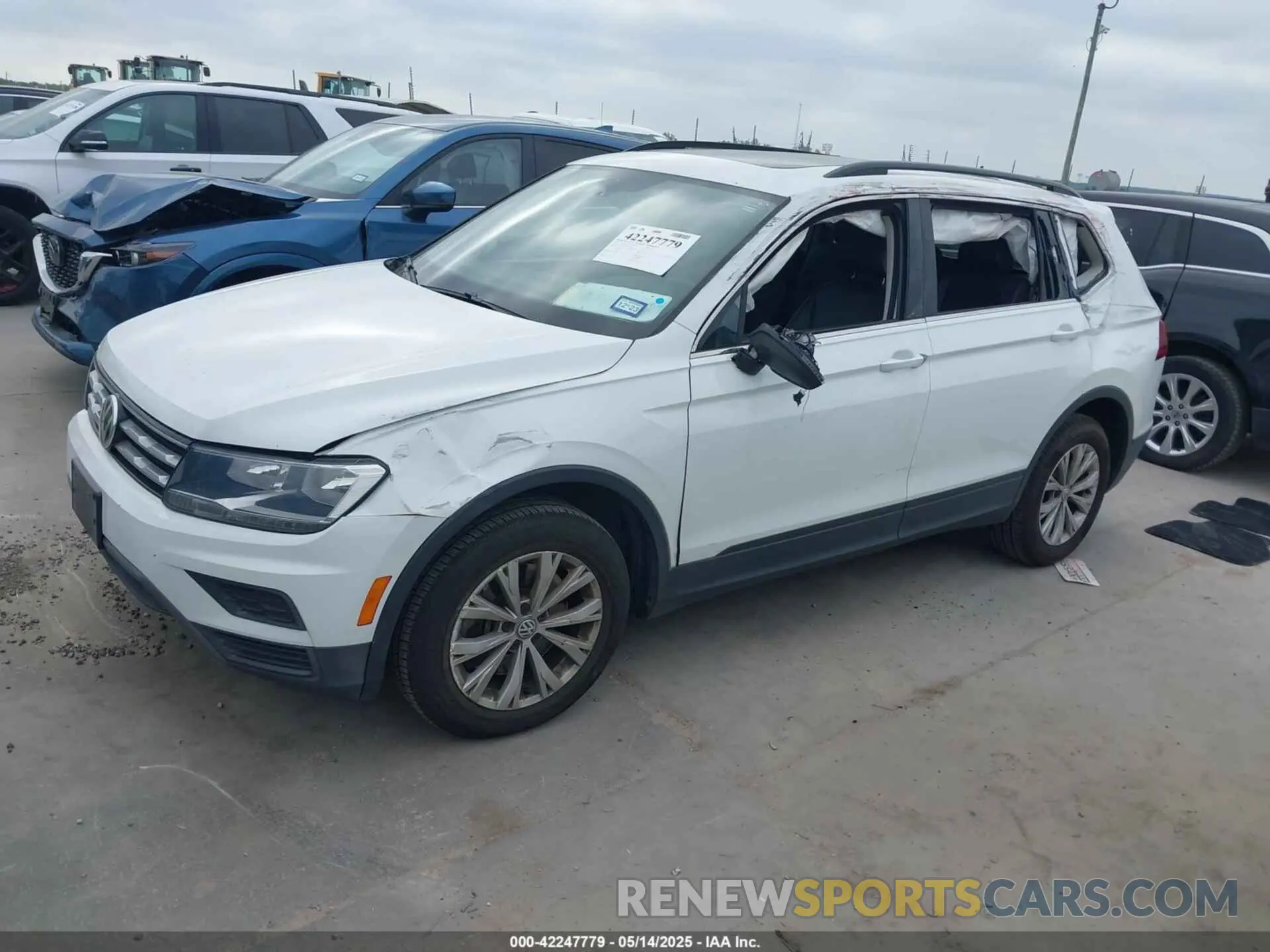 2 Photograph of a damaged car 3VV3B7AX2KM044451 VOLKSWAGEN TIGUAN 2019
