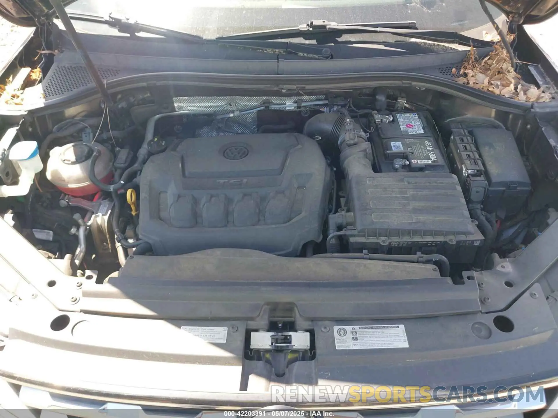 10 Photograph of a damaged car 3VV3B7AX2KM053330 VOLKSWAGEN TIGUAN 2019
