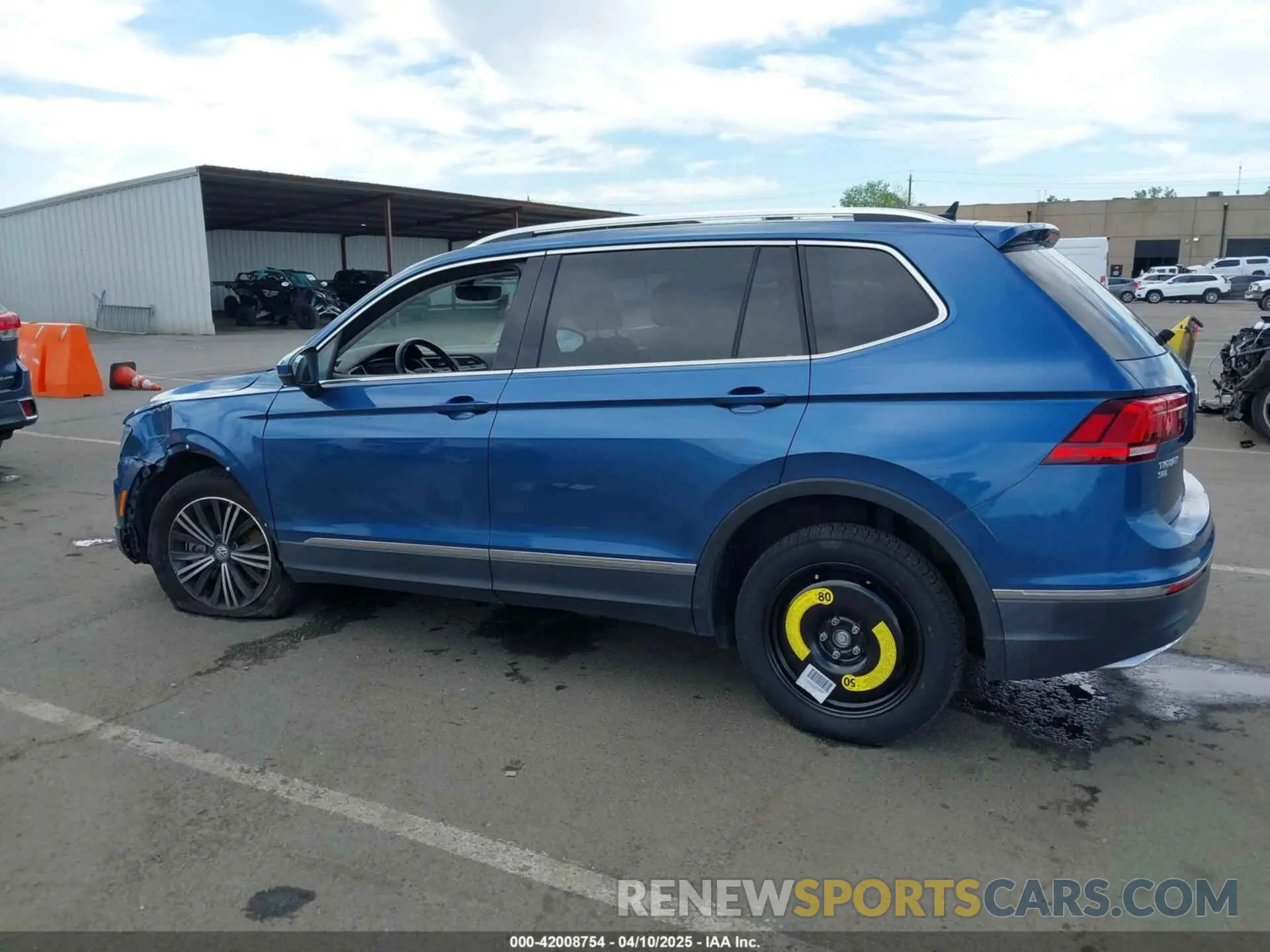14 Photograph of a damaged car 3VV3B7AX2KM064568 VOLKSWAGEN TIGUAN 2019