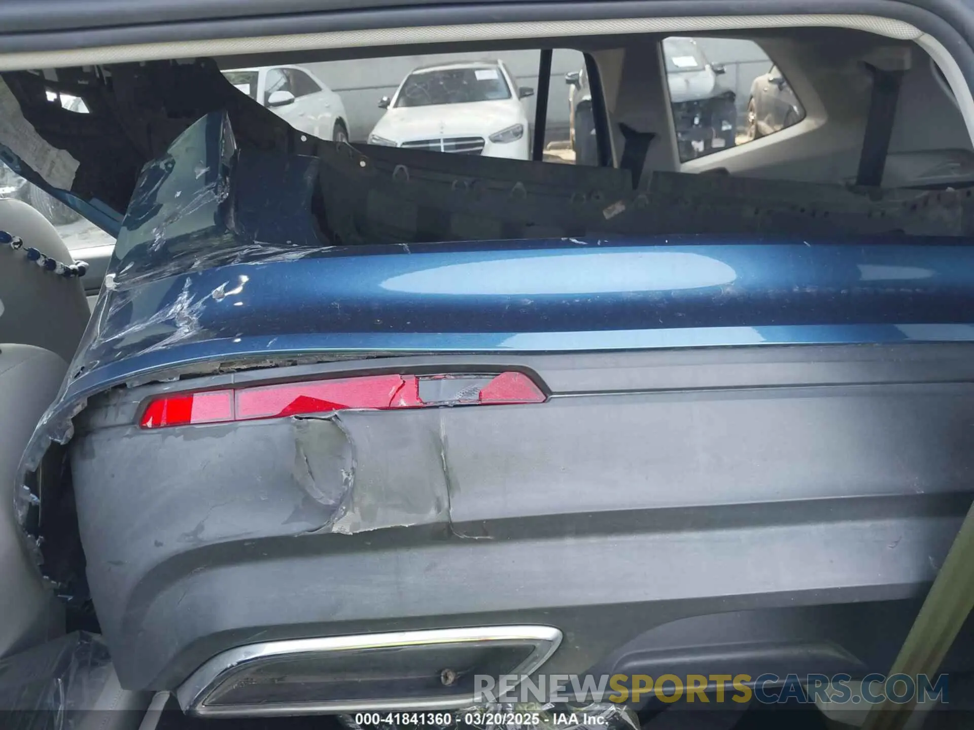 12 Photograph of a damaged car 3VV3B7AX2KM067907 VOLKSWAGEN TIGUAN 2019