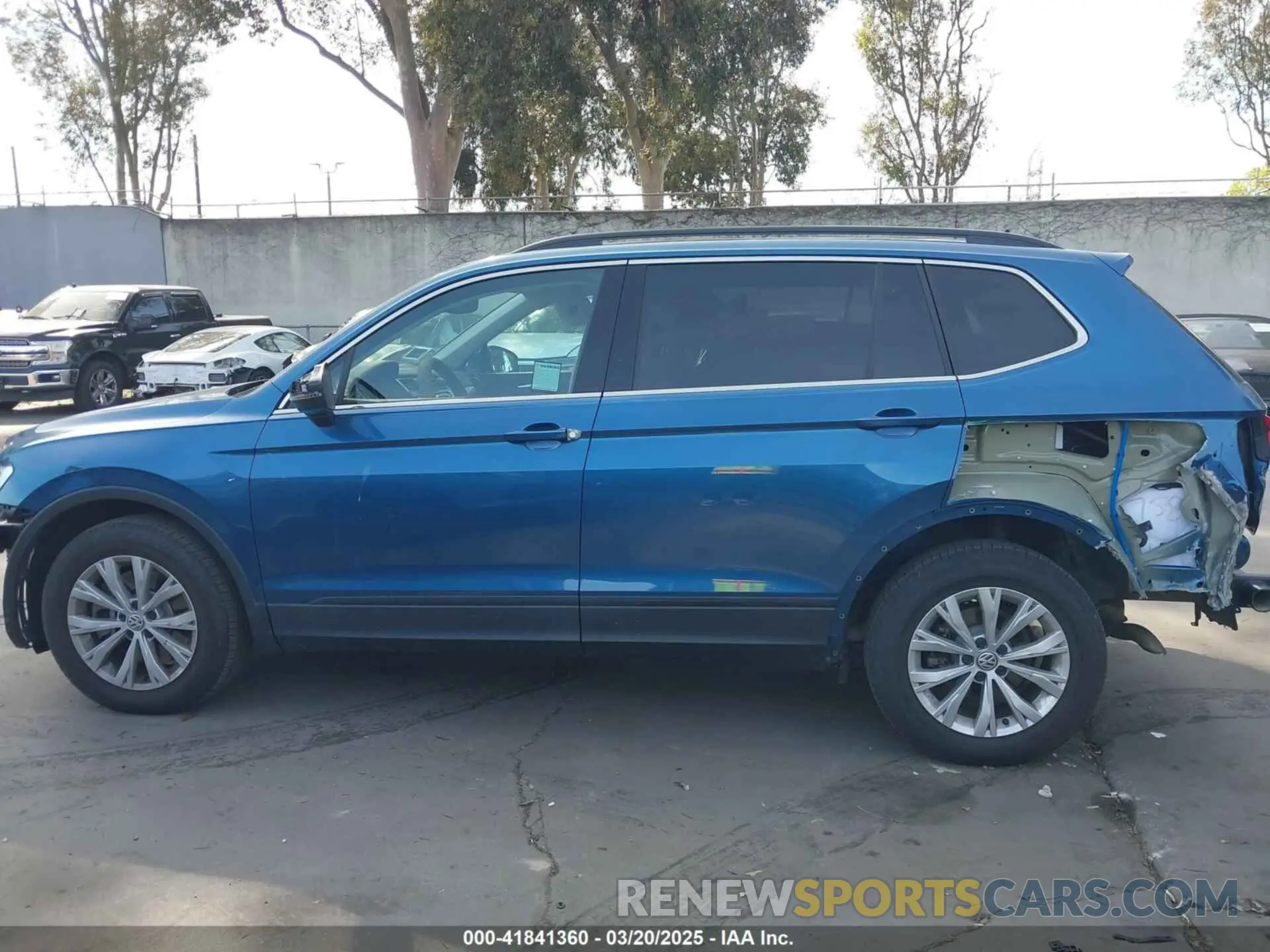 15 Photograph of a damaged car 3VV3B7AX2KM067907 VOLKSWAGEN TIGUAN 2019