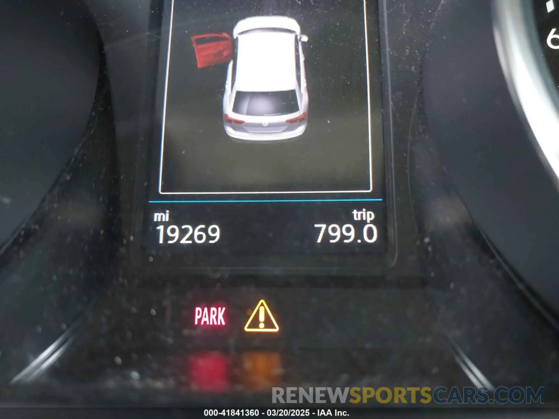 16 Photograph of a damaged car 3VV3B7AX2KM067907 VOLKSWAGEN TIGUAN 2019