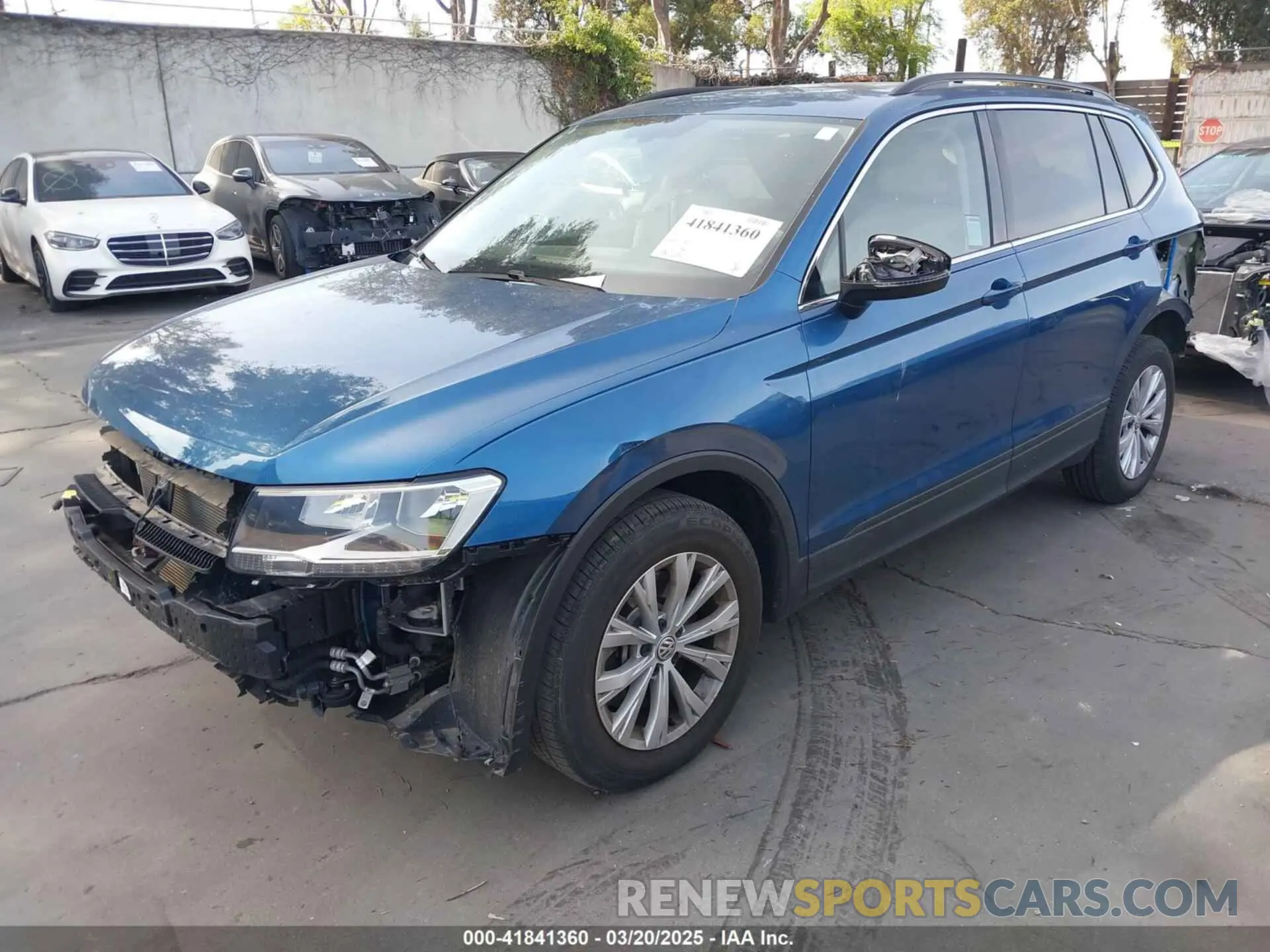 2 Photograph of a damaged car 3VV3B7AX2KM067907 VOLKSWAGEN TIGUAN 2019