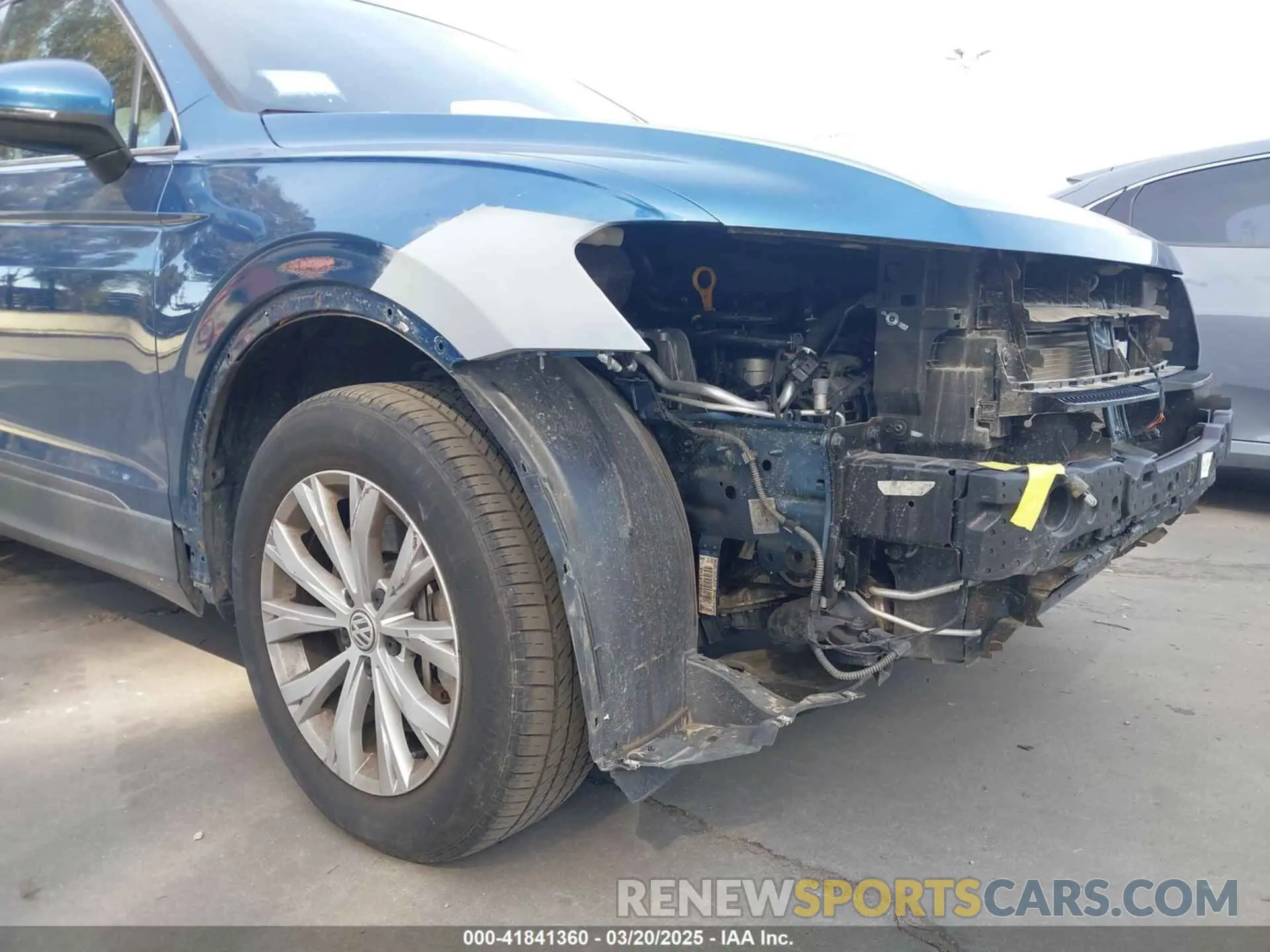 6 Photograph of a damaged car 3VV3B7AX2KM067907 VOLKSWAGEN TIGUAN 2019