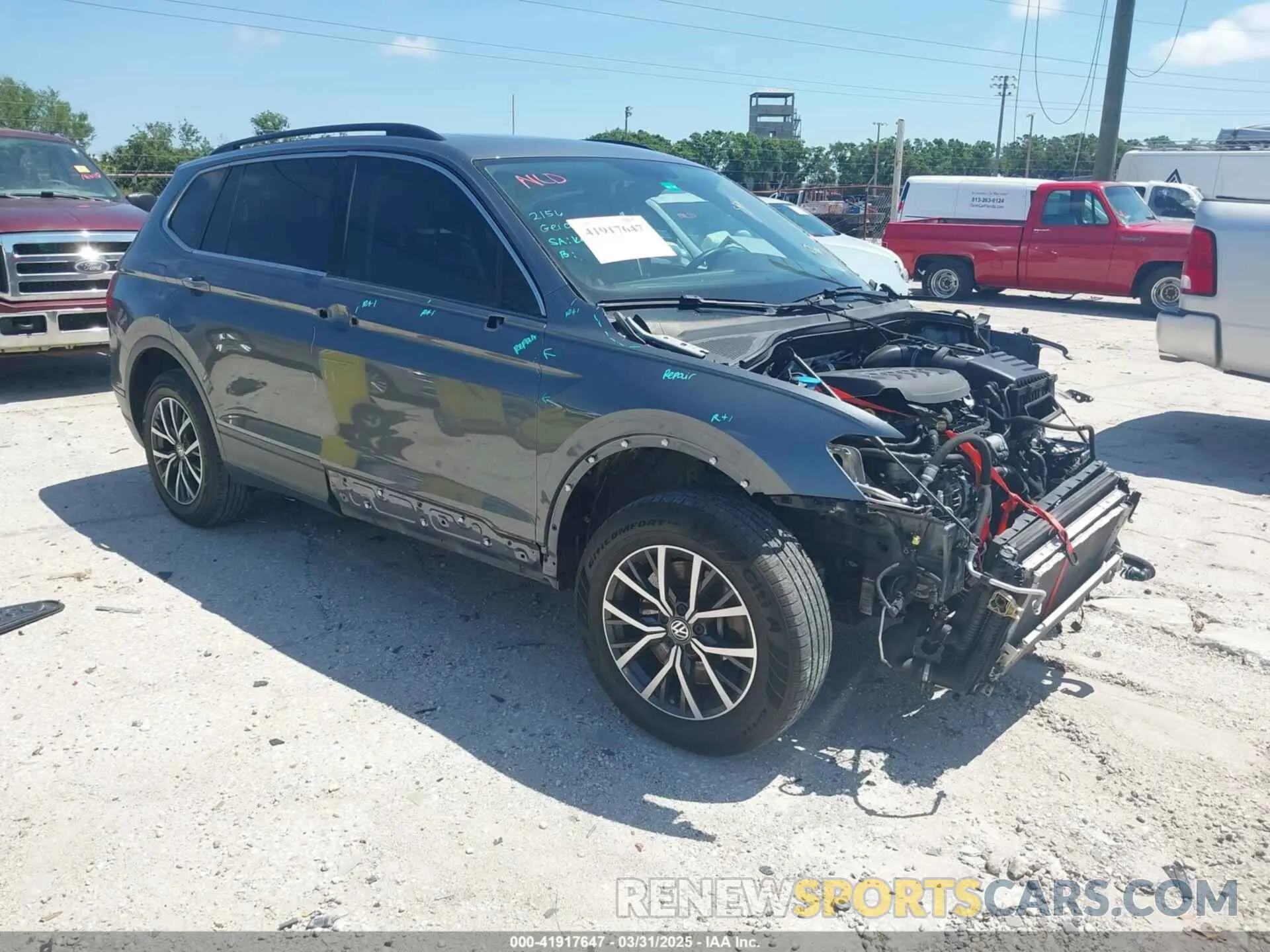 1 Photograph of a damaged car 3VV3B7AX2KM147949 VOLKSWAGEN TIGUAN 2019