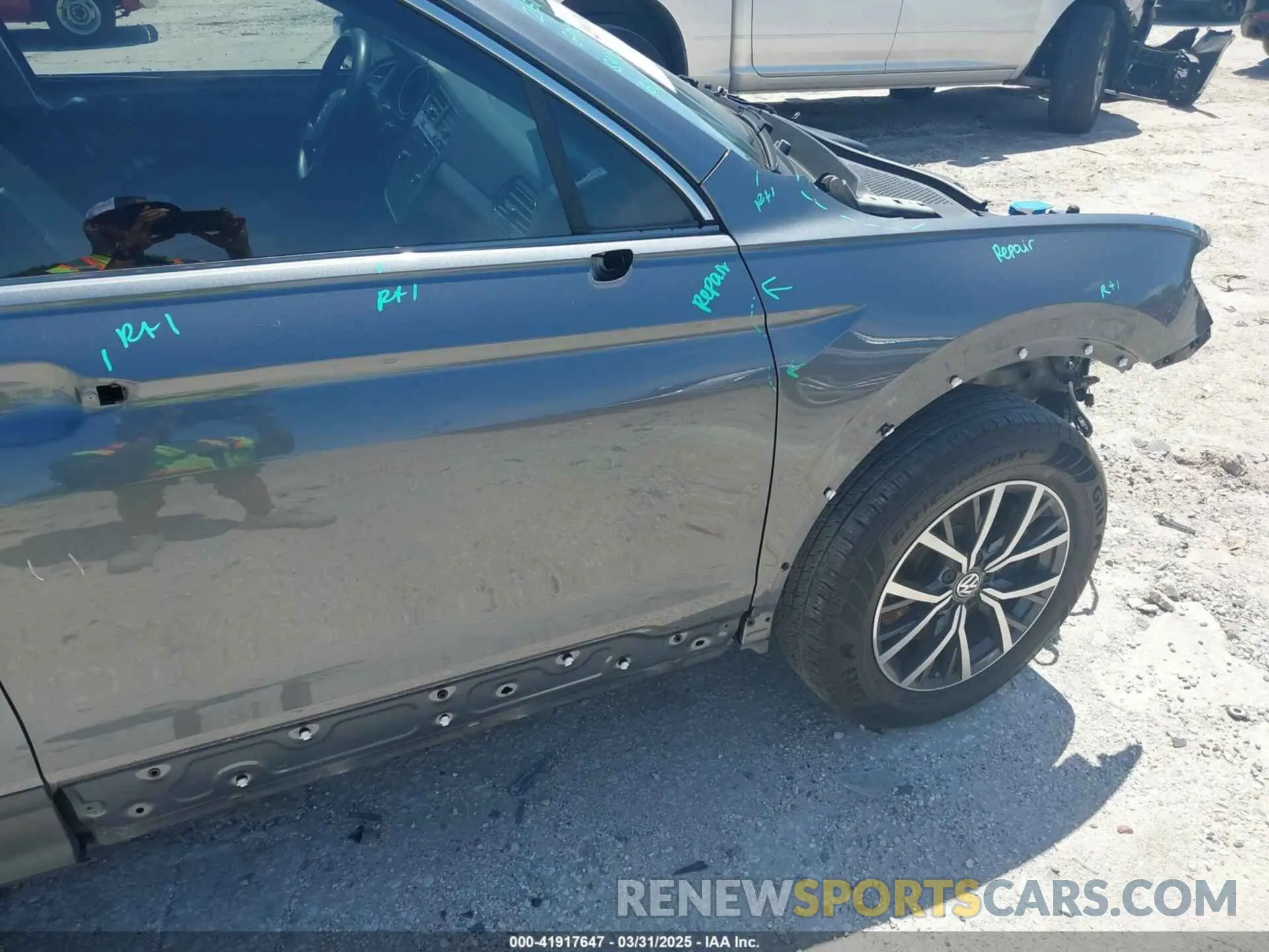 20 Photograph of a damaged car 3VV3B7AX2KM147949 VOLKSWAGEN TIGUAN 2019
