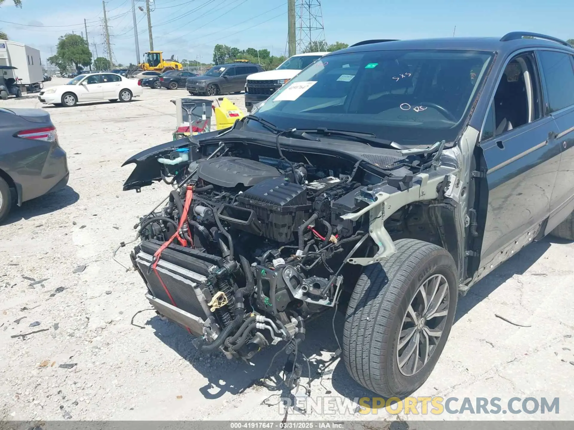 6 Photograph of a damaged car 3VV3B7AX2KM147949 VOLKSWAGEN TIGUAN 2019