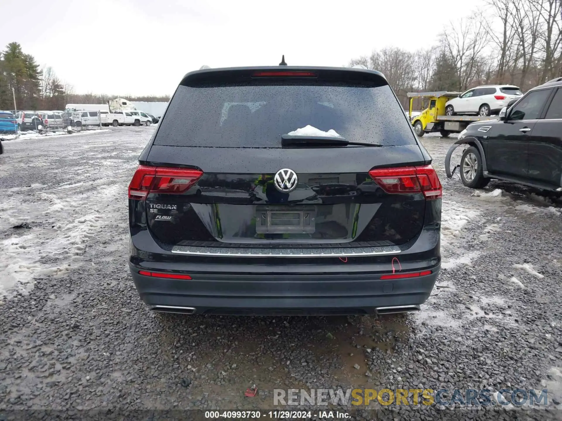16 Photograph of a damaged car 3VV3B7AX2KM196407 VOLKSWAGEN TIGUAN 2019