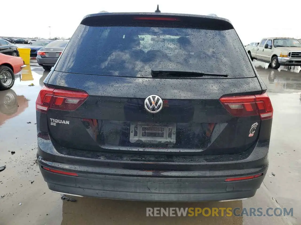 6 Photograph of a damaged car 3VV3B7AX3KM044832 VOLKSWAGEN TIGUAN 2019