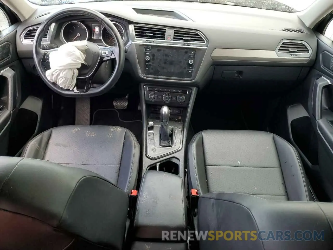 8 Photograph of a damaged car 3VV3B7AX3KM044832 VOLKSWAGEN TIGUAN 2019