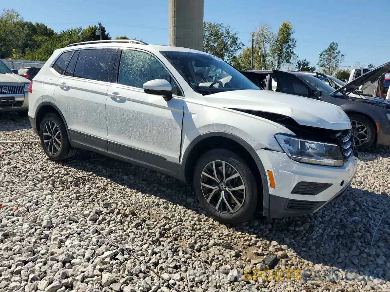 4 Photograph of a damaged car 3VV3B7AX3KM150732 VOLKSWAGEN TIGUAN 2019