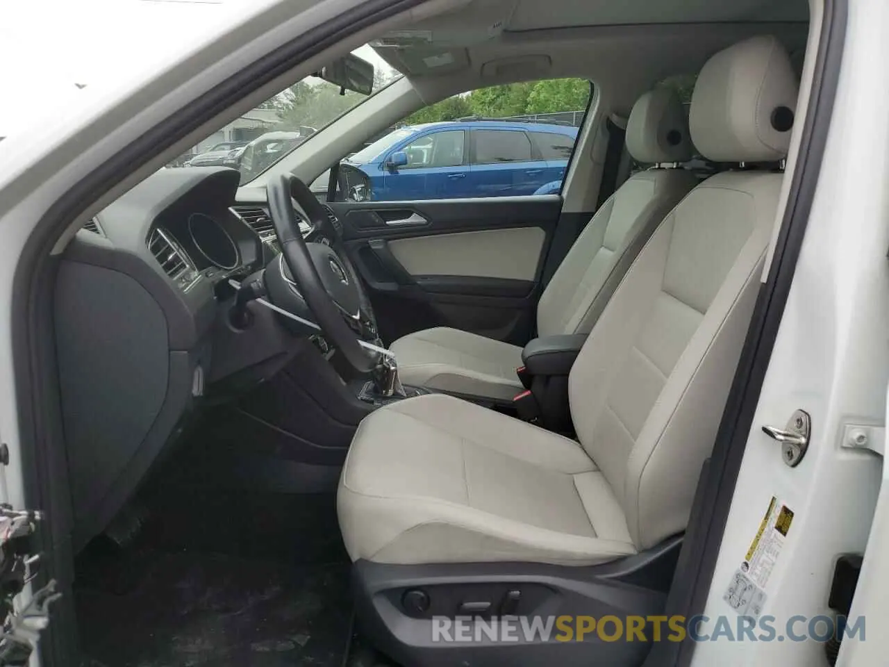 7 Photograph of a damaged car 3VV3B7AX3KM177252 VOLKSWAGEN TIGUAN 2019