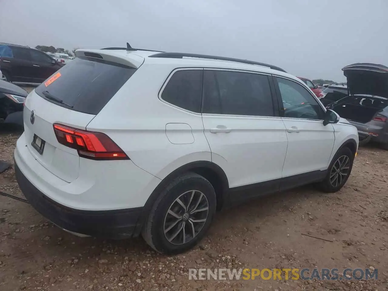 3 Photograph of a damaged car 3VV3B7AX4KM027487 VOLKSWAGEN TIGUAN 2019