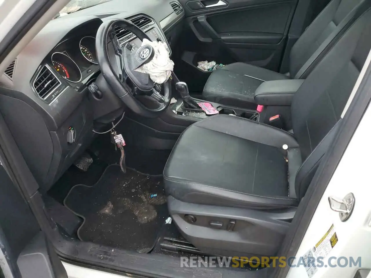 7 Photograph of a damaged car 3VV3B7AX4KM027487 VOLKSWAGEN TIGUAN 2019