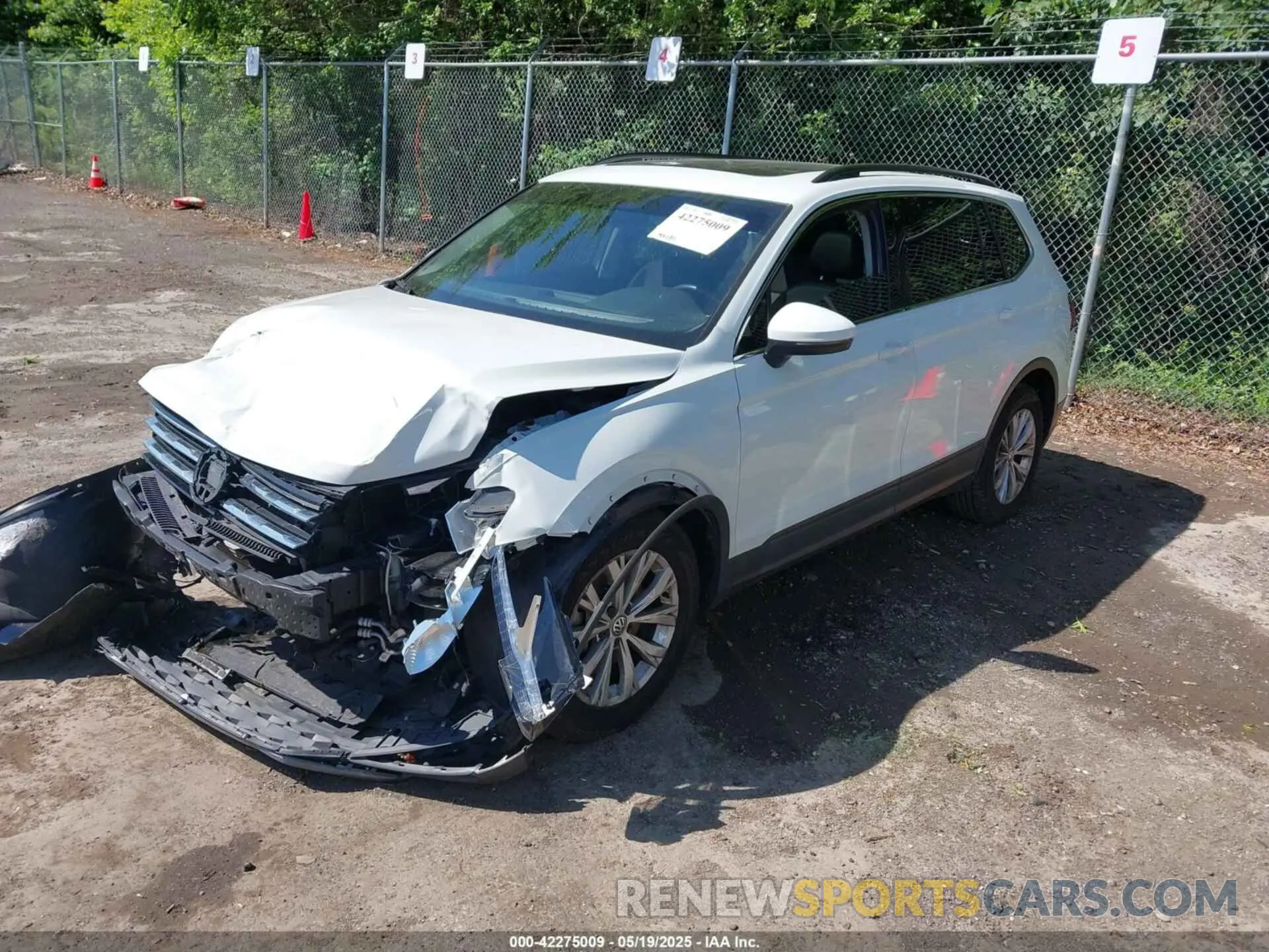 2 Photograph of a damaged car 3VV3B7AX4KM028218 VOLKSWAGEN TIGUAN 2019