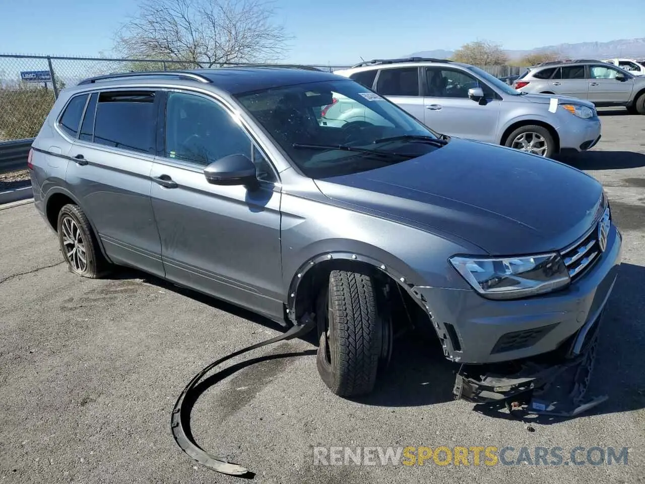 4 Photograph of a damaged car 3VV3B7AX4KM143031 VOLKSWAGEN TIGUAN 2019