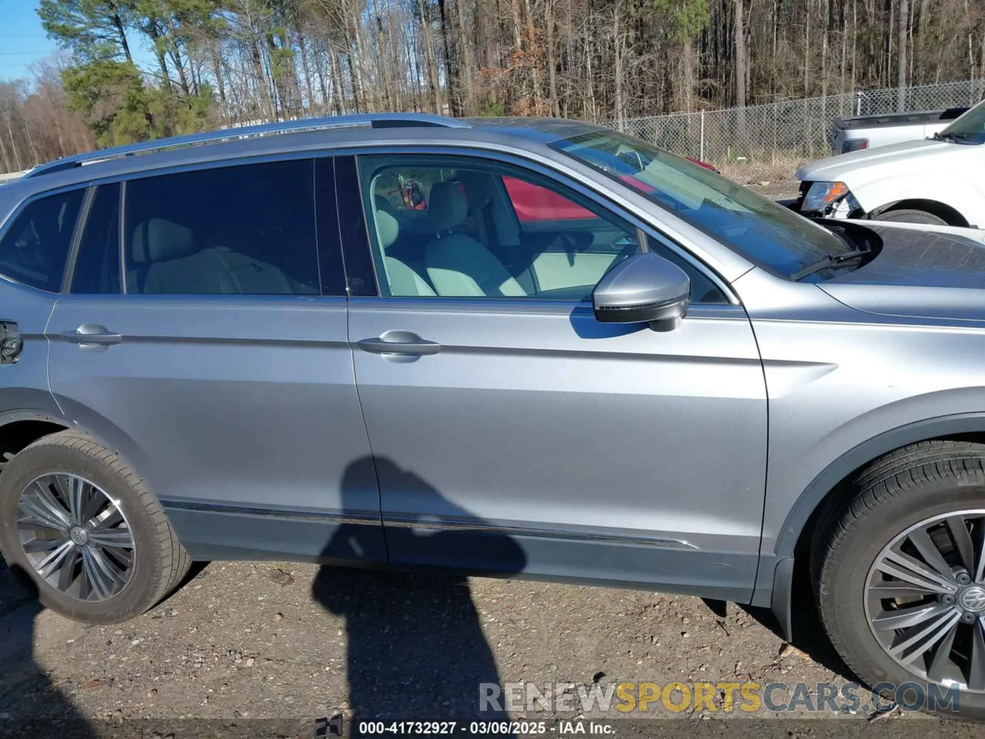 14 Photograph of a damaged car 3VV3B7AX4KM148455 VOLKSWAGEN TIGUAN 2019