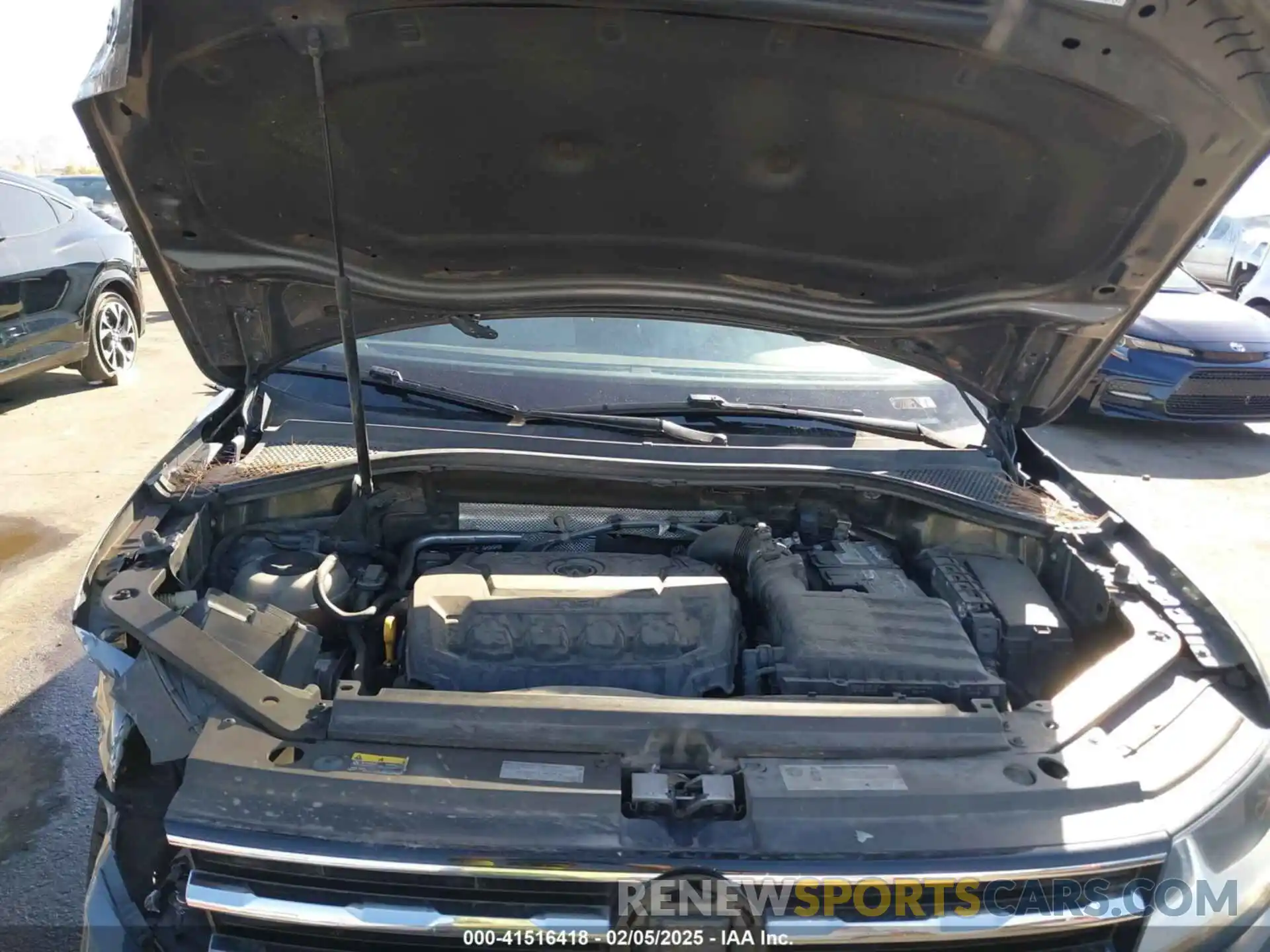 10 Photograph of a damaged car 3VV3B7AX5KM042693 VOLKSWAGEN TIGUAN 2019