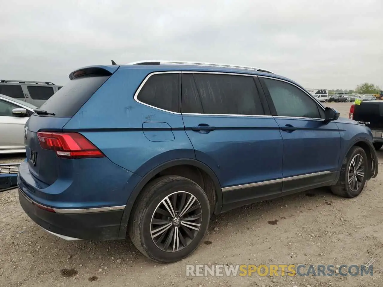 3 Photograph of a damaged car 3VV3B7AX5KM052687 VOLKSWAGEN TIGUAN 2019