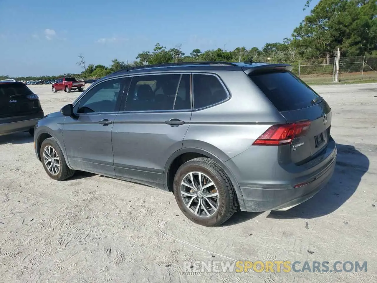 2 Photograph of a damaged car 3VV3B7AX5KM062202 VOLKSWAGEN TIGUAN 2019
