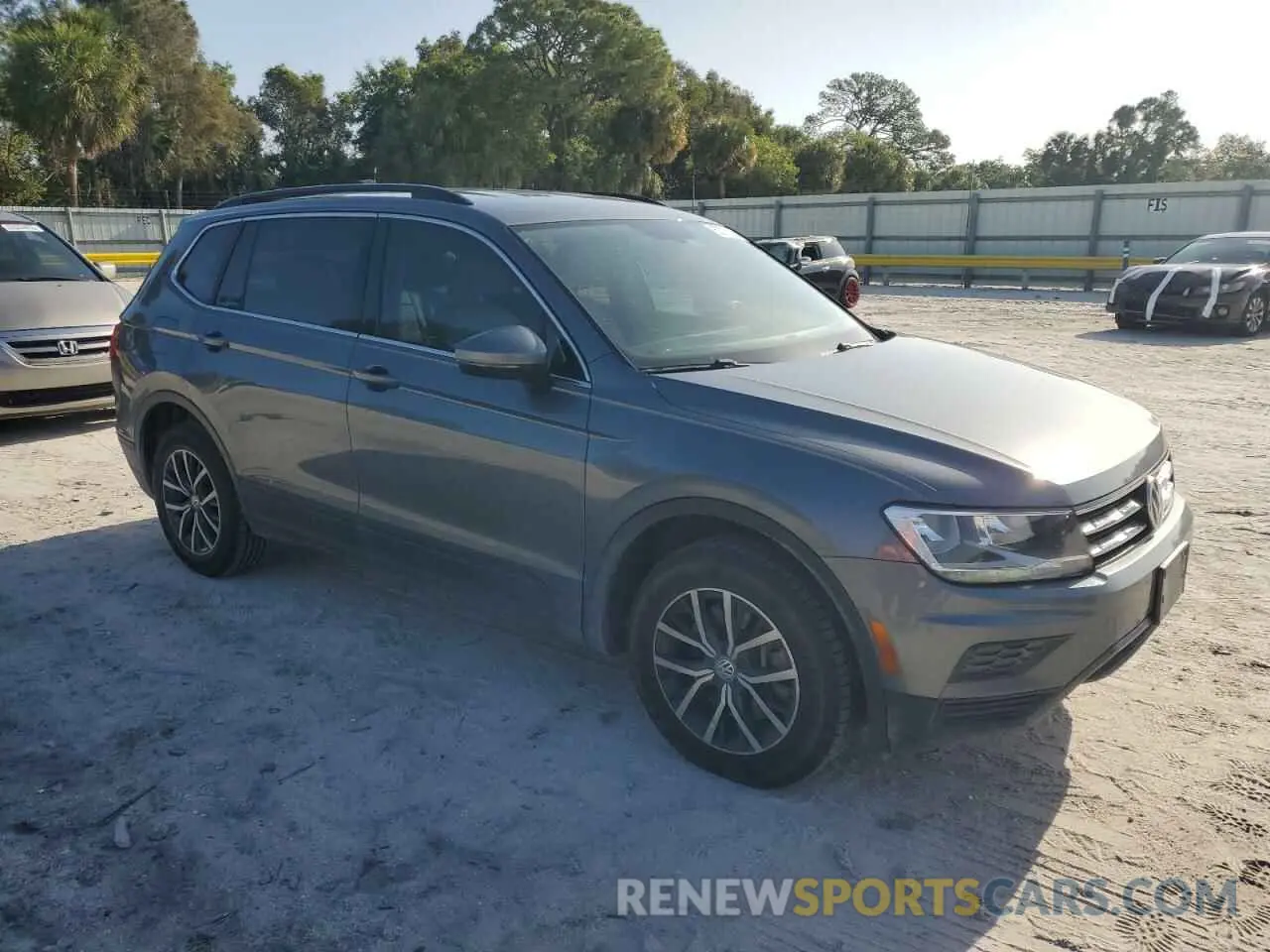 4 Photograph of a damaged car 3VV3B7AX5KM062202 VOLKSWAGEN TIGUAN 2019