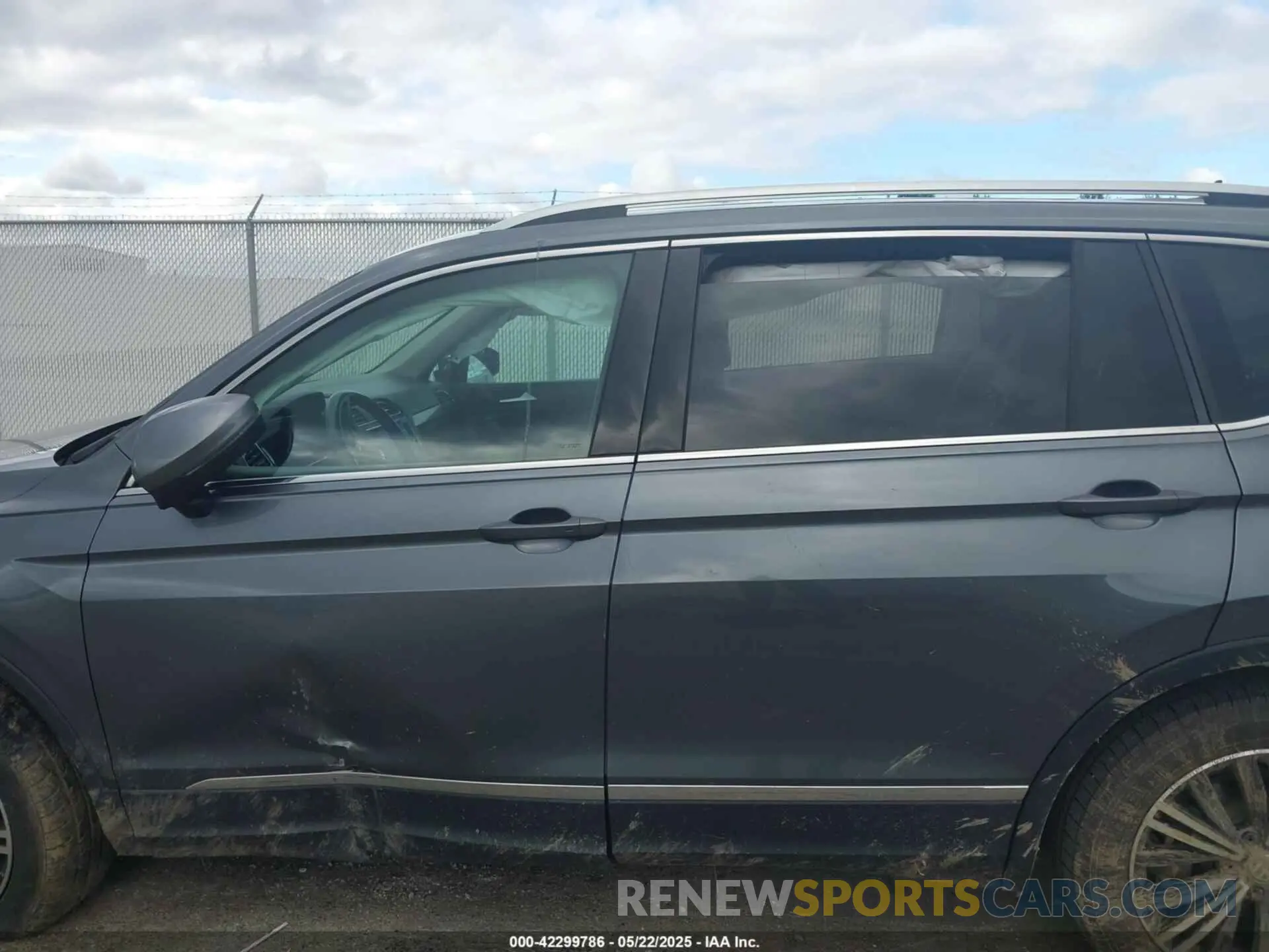 15 Photograph of a damaged car 3VV3B7AX5KM124150 VOLKSWAGEN TIGUAN 2019