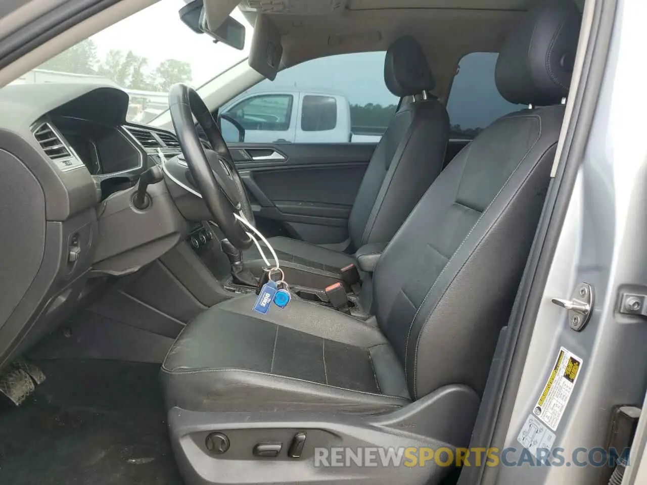 7 Photograph of a damaged car 3VV3B7AX5KM135570 VOLKSWAGEN TIGUAN 2019