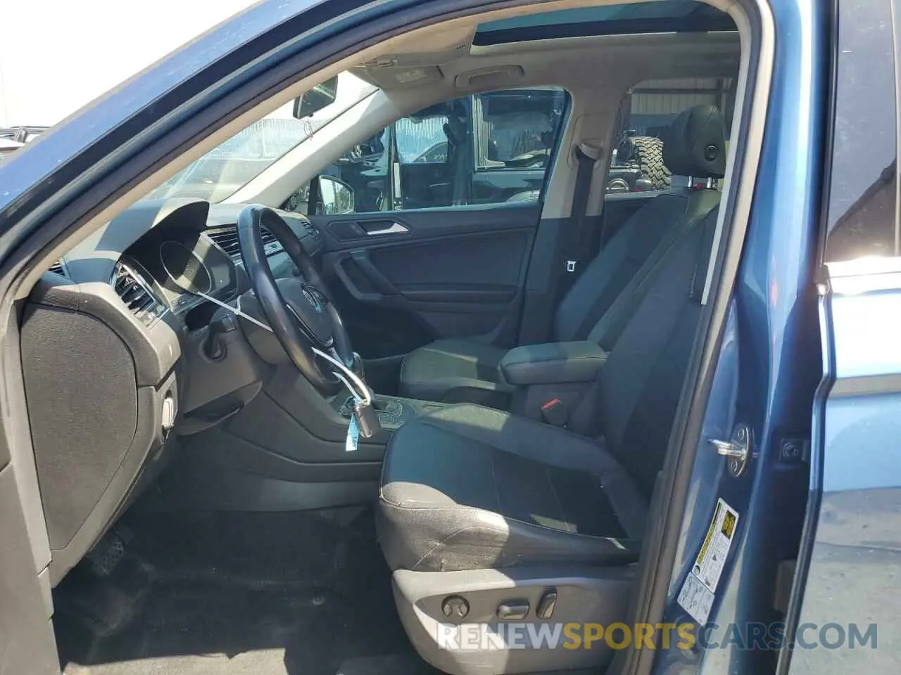 7 Photograph of a damaged car 3VV3B7AX5KM152871 VOLKSWAGEN TIGUAN 2019