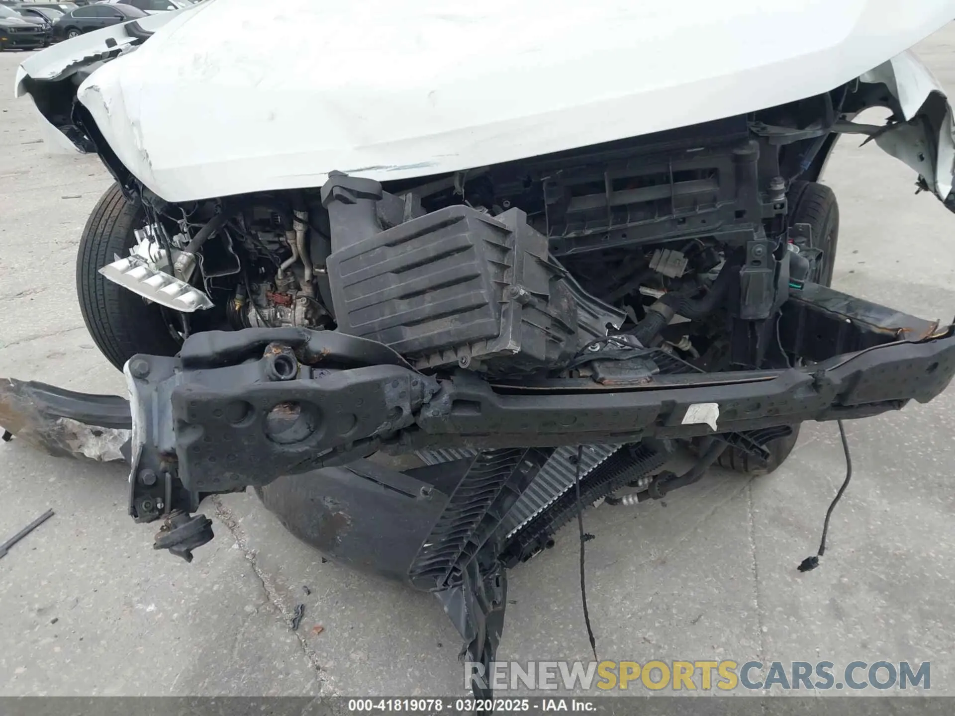 16 Photograph of a damaged car 3VV3B7AX5KM153342 VOLKSWAGEN TIGUAN 2019