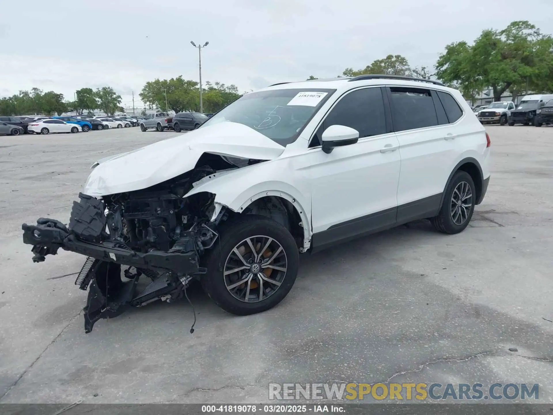 2 Photograph of a damaged car 3VV3B7AX5KM153342 VOLKSWAGEN TIGUAN 2019