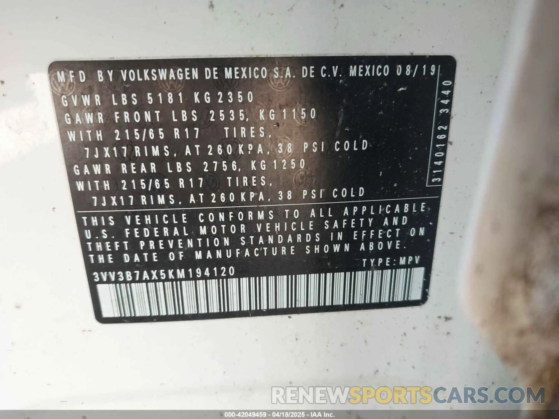 9 Photograph of a damaged car 3VV3B7AX5KM194120 VOLKSWAGEN TIGUAN 2019