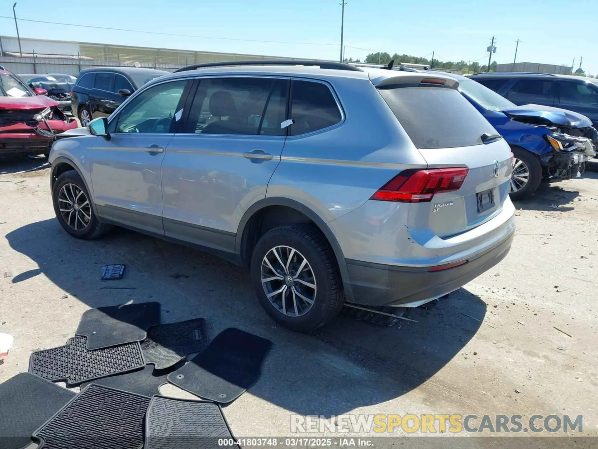 3 Photograph of a damaged car 3VV3B7AX5KM195140 VOLKSWAGEN TIGUAN 2019