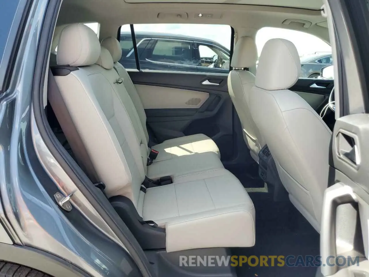 11 Photograph of a damaged car 3VV3B7AX6KM006625 VOLKSWAGEN TIGUAN 2019