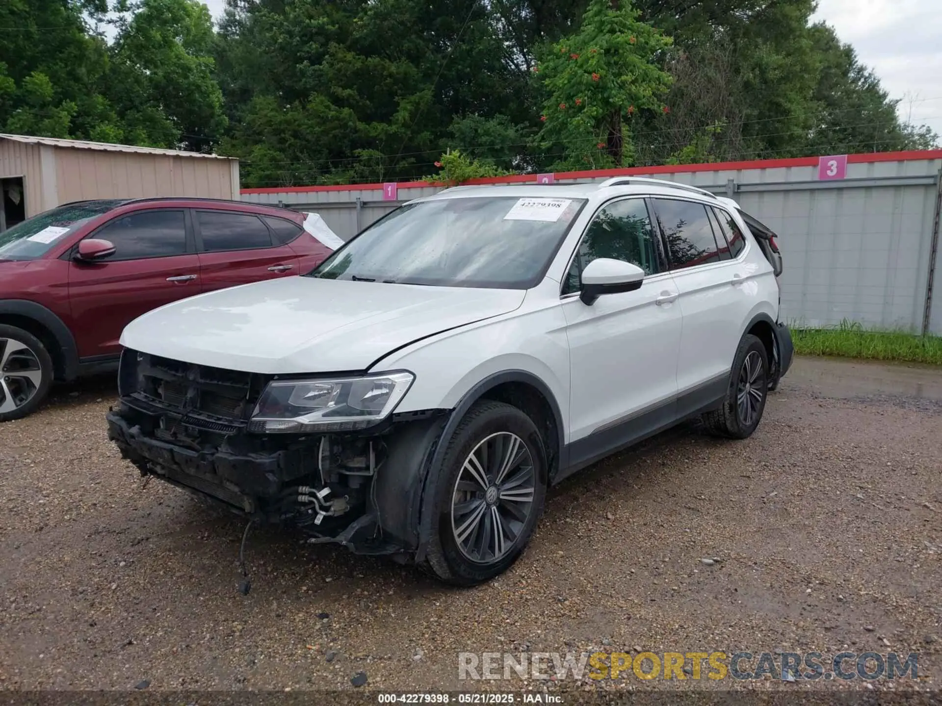 2 Photograph of a damaged car 3VV3B7AX6KM018161 VOLKSWAGEN TIGUAN 2019