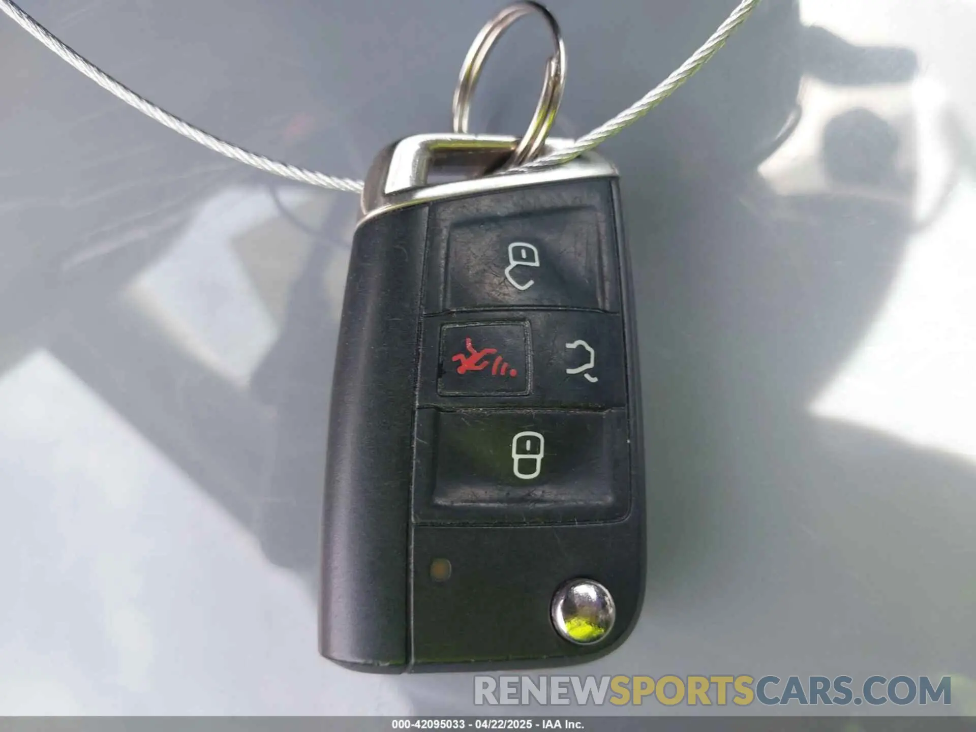 11 Photograph of a damaged car 3VV3B7AX6KM048924 VOLKSWAGEN TIGUAN 2019
