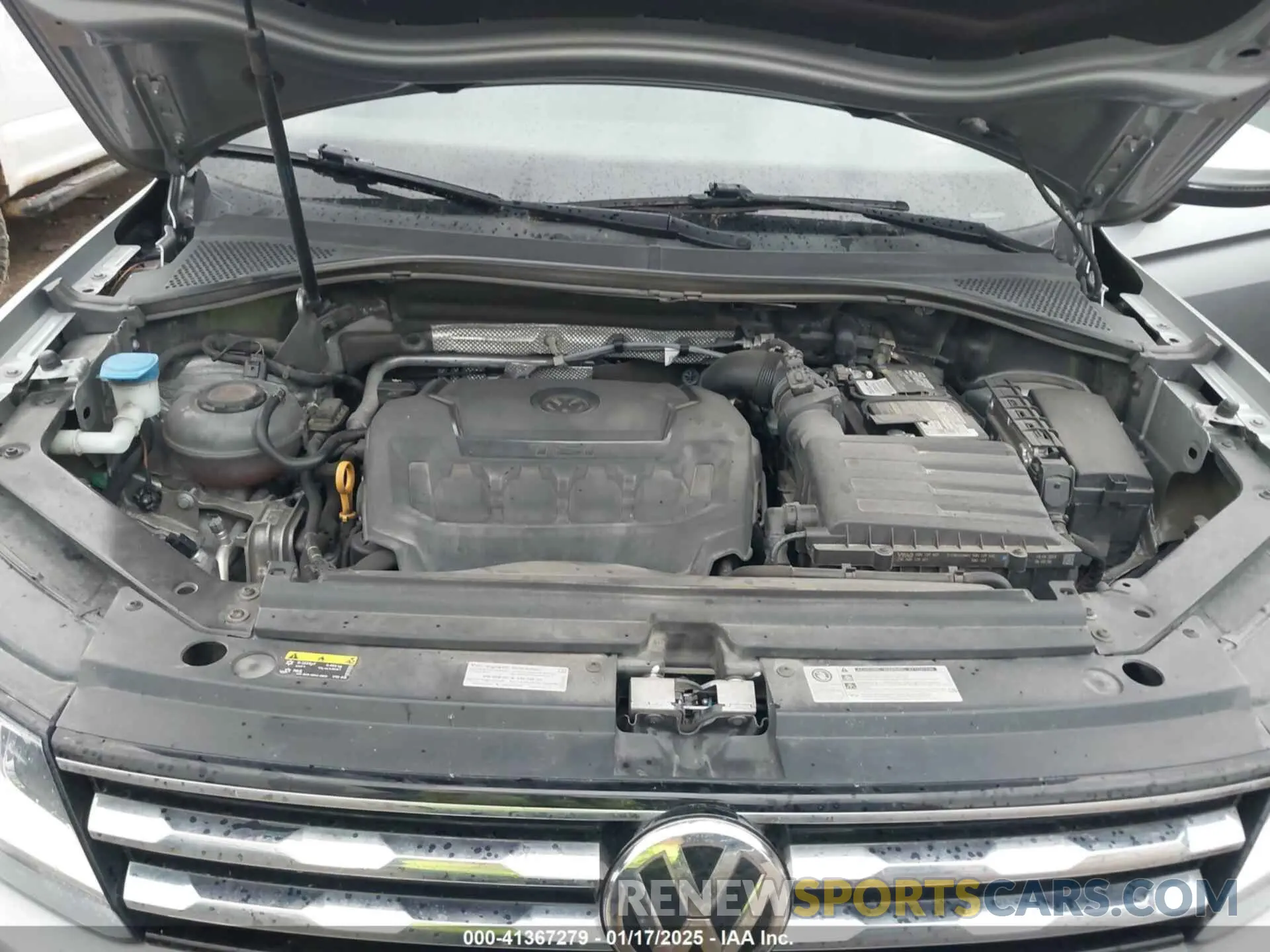 10 Photograph of a damaged car 3VV3B7AX6KM138493 VOLKSWAGEN TIGUAN 2019