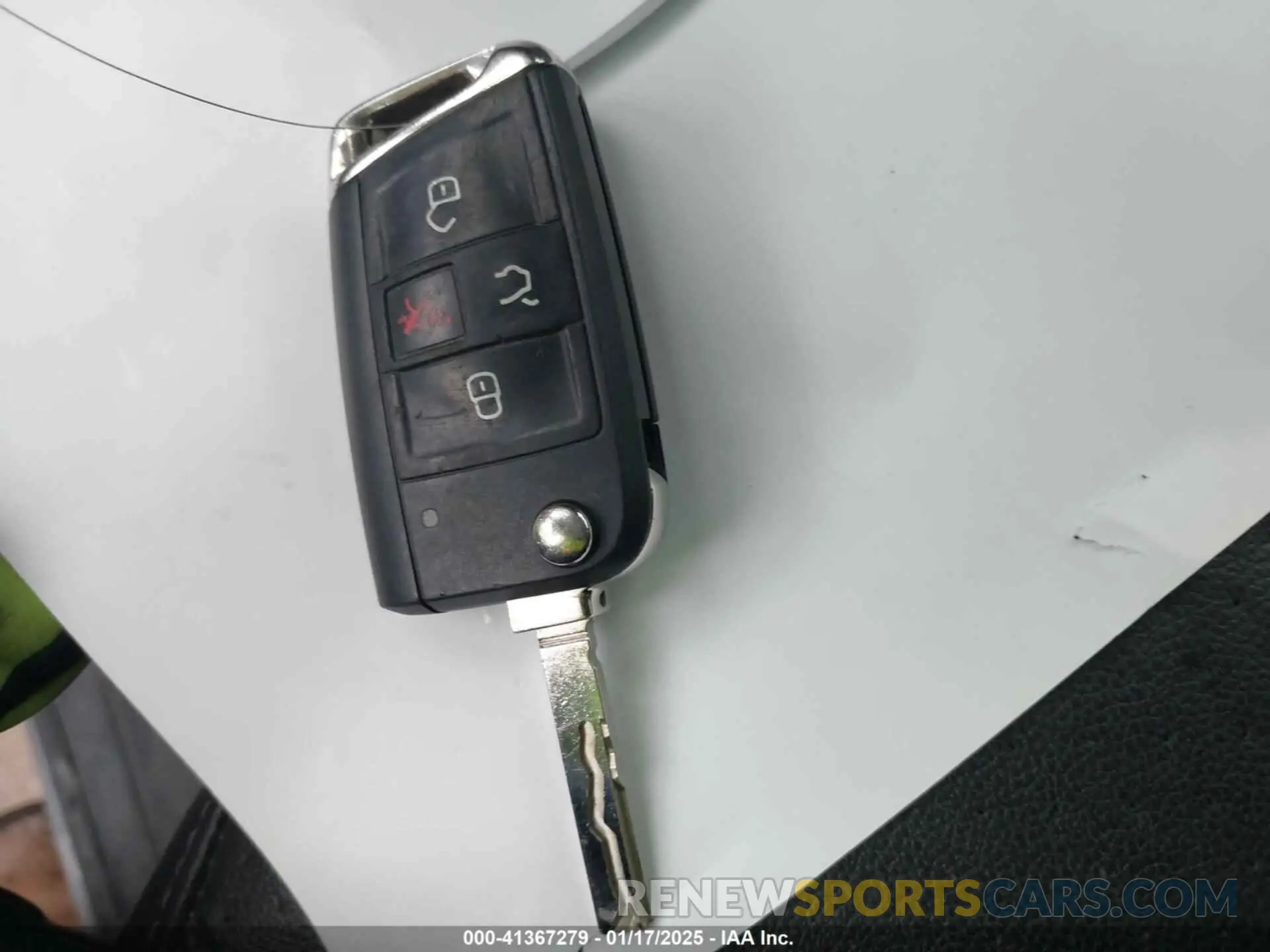11 Photograph of a damaged car 3VV3B7AX6KM138493 VOLKSWAGEN TIGUAN 2019