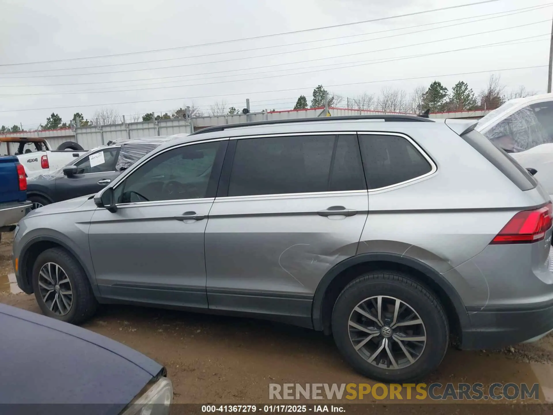 14 Photograph of a damaged car 3VV3B7AX6KM138493 VOLKSWAGEN TIGUAN 2019