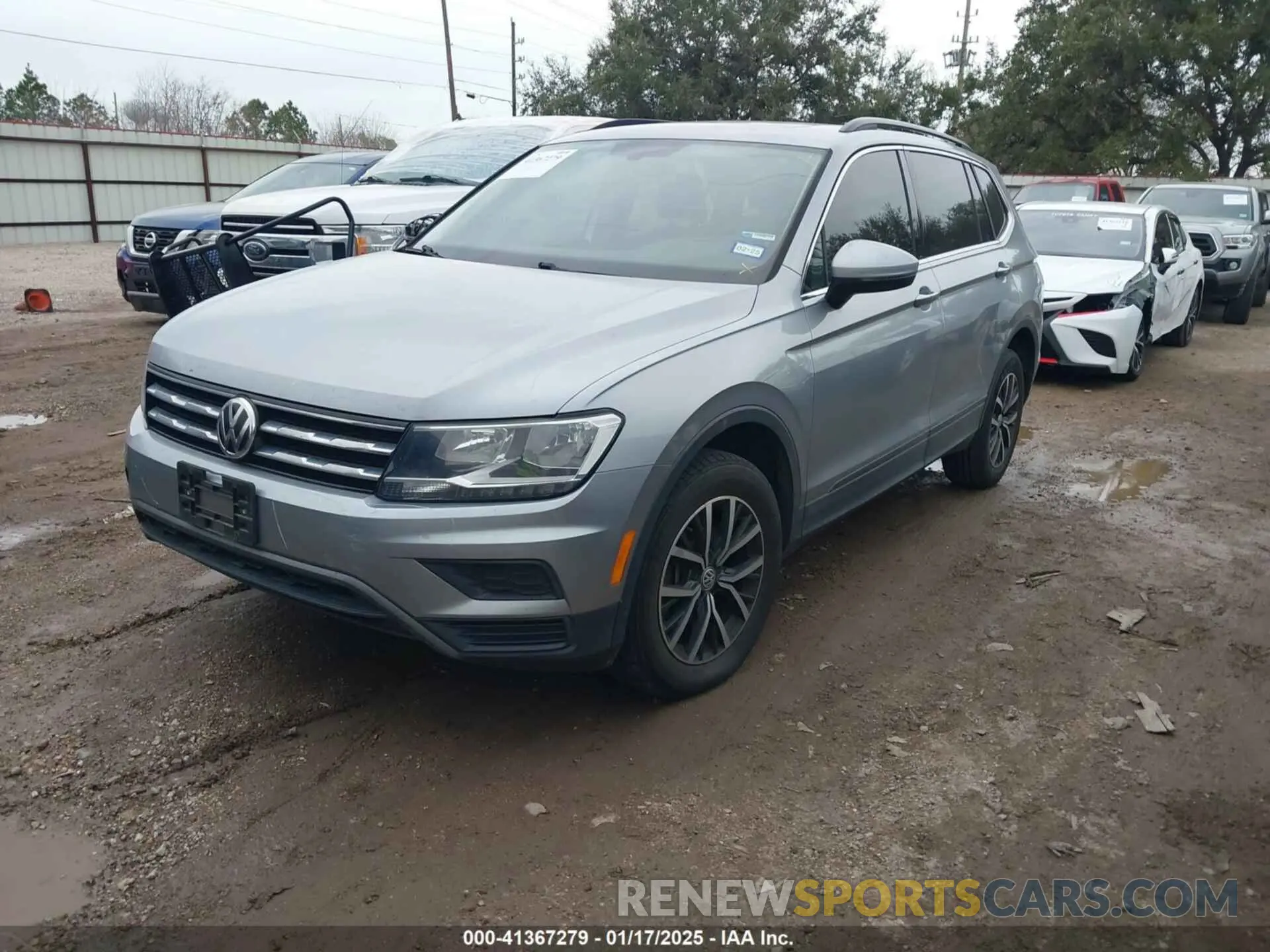 2 Photograph of a damaged car 3VV3B7AX6KM138493 VOLKSWAGEN TIGUAN 2019