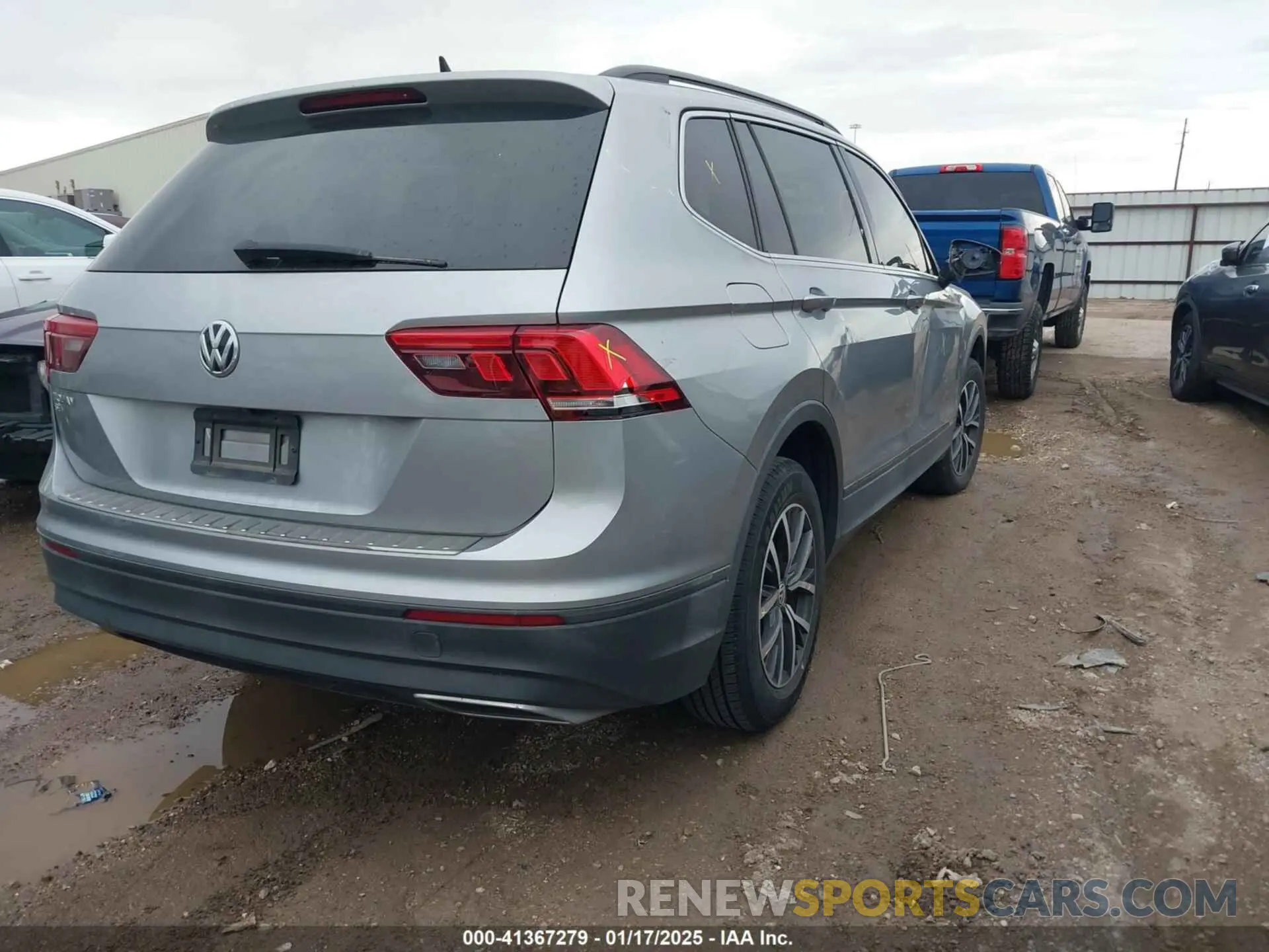 4 Photograph of a damaged car 3VV3B7AX6KM138493 VOLKSWAGEN TIGUAN 2019