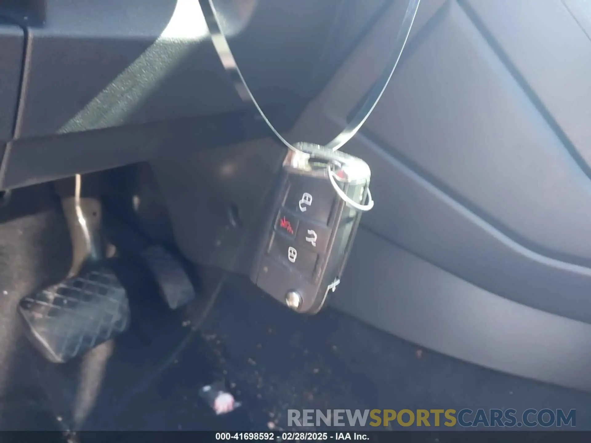 11 Photograph of a damaged car 3VV3B7AX6KM161627 VOLKSWAGEN TIGUAN 2019