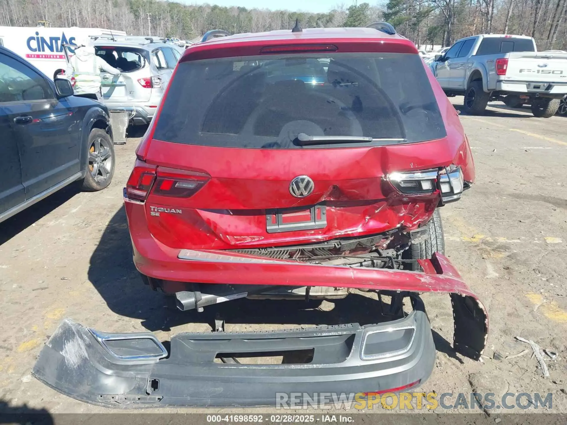 6 Photograph of a damaged car 3VV3B7AX6KM161627 VOLKSWAGEN TIGUAN 2019