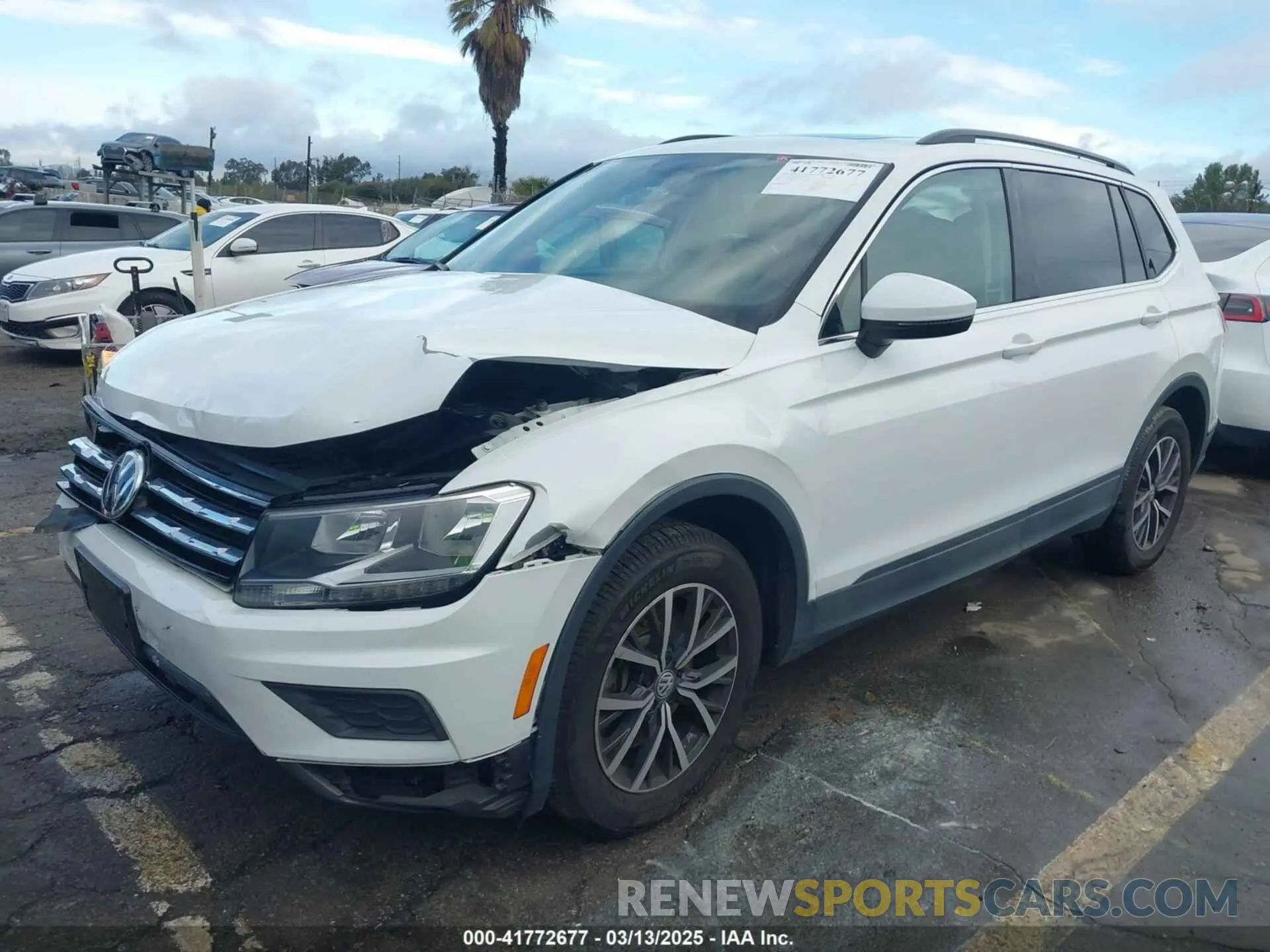 2 Photograph of a damaged car 3VV3B7AX6KM178881 VOLKSWAGEN TIGUAN 2019