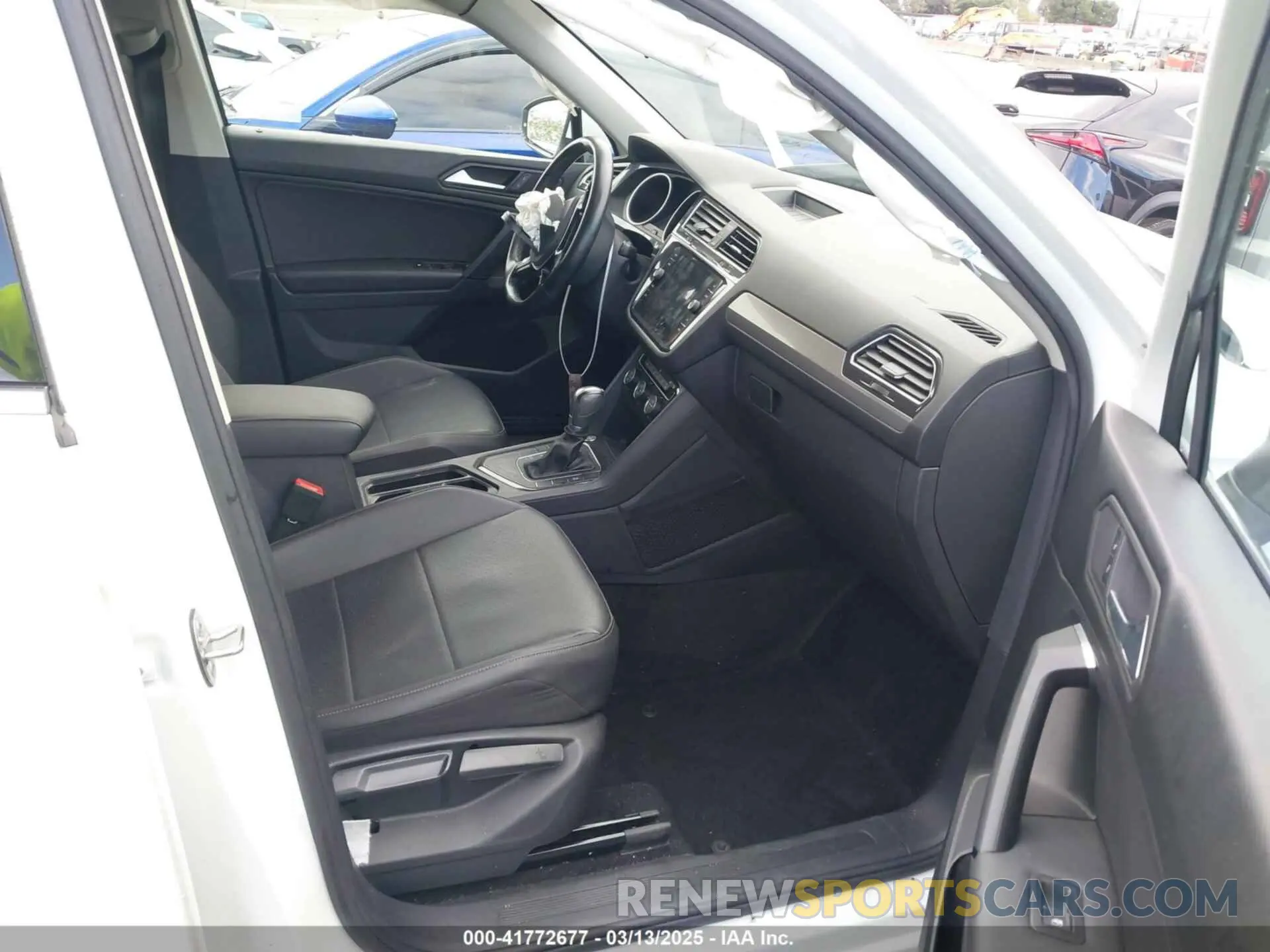5 Photograph of a damaged car 3VV3B7AX6KM178881 VOLKSWAGEN TIGUAN 2019