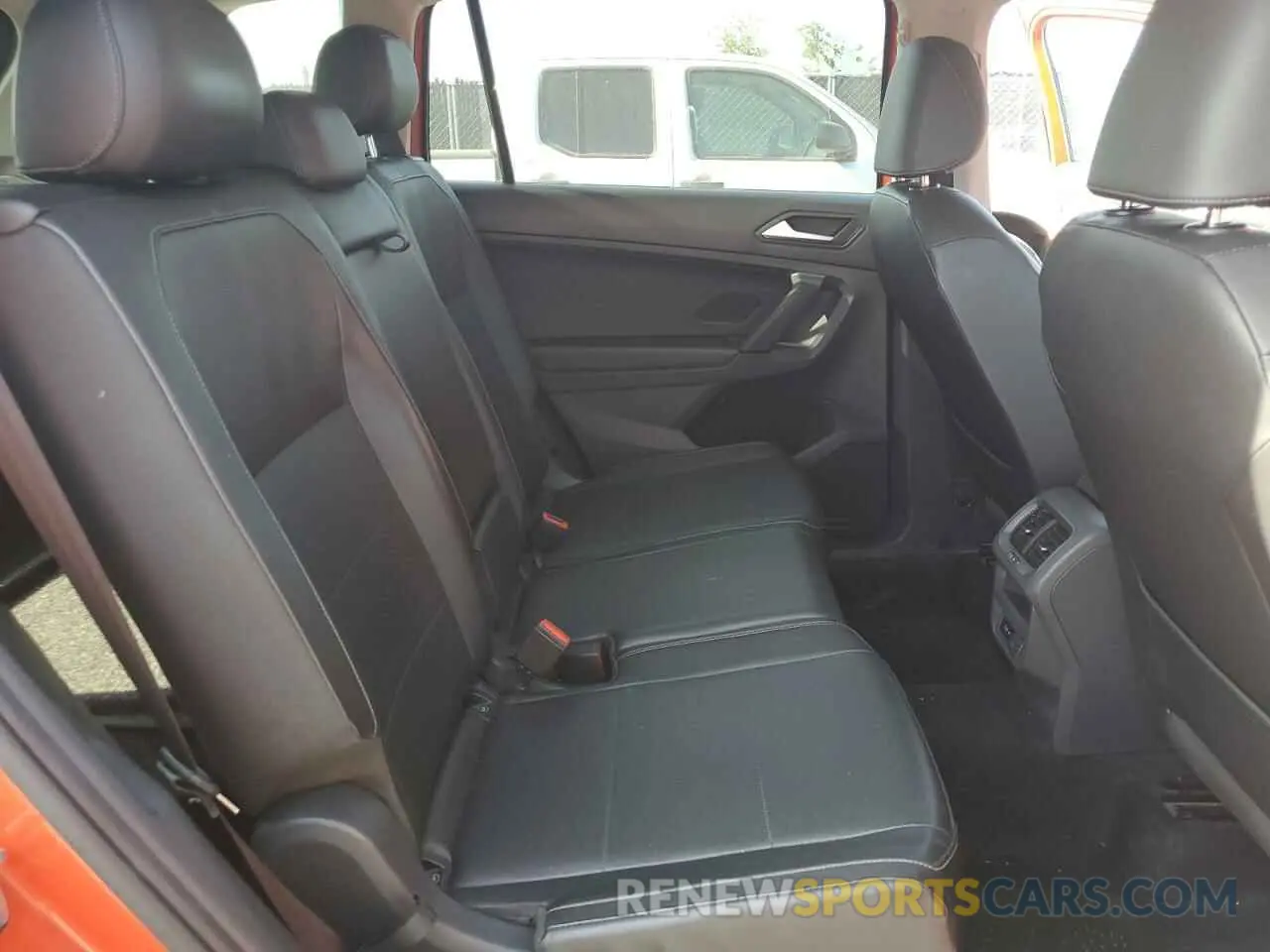 11 Photograph of a damaged car 3VV3B7AX7KM013115 VOLKSWAGEN TIGUAN 2019