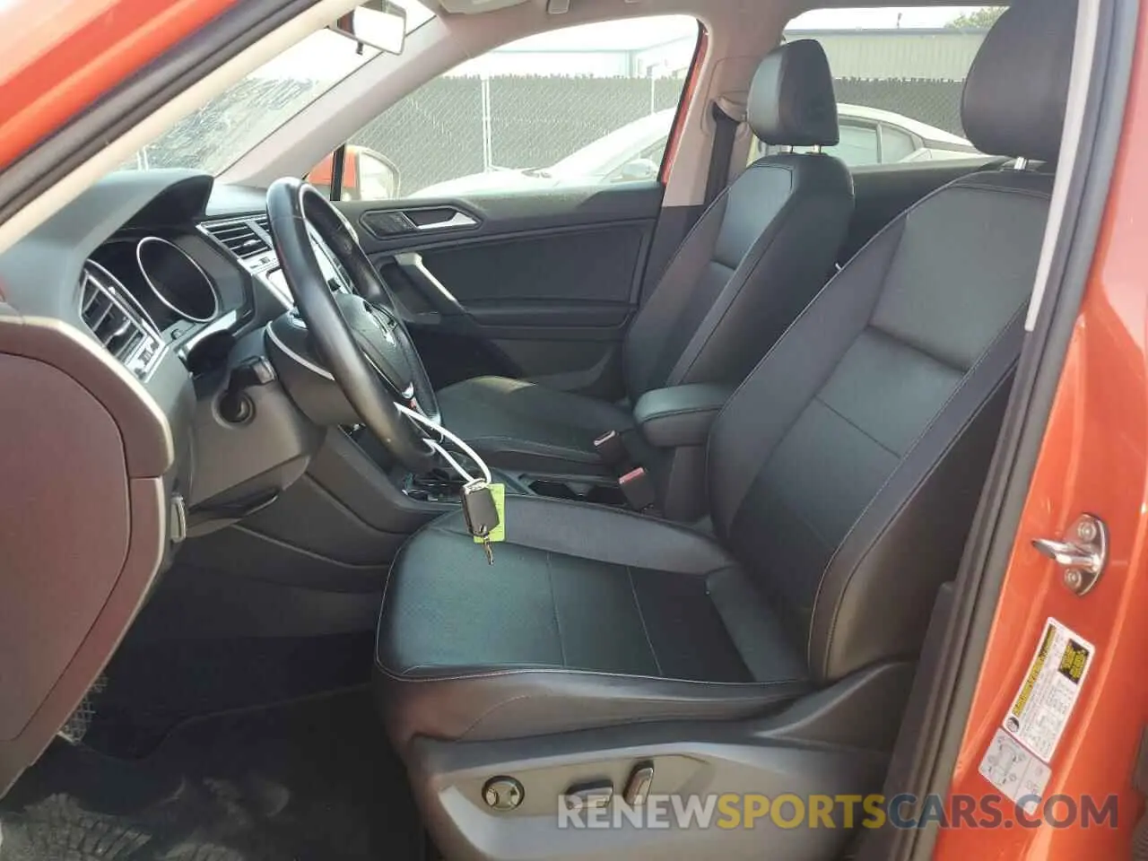 7 Photograph of a damaged car 3VV3B7AX7KM013115 VOLKSWAGEN TIGUAN 2019