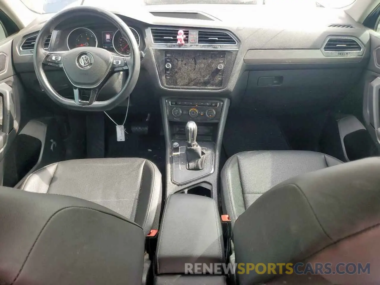 8 Photograph of a damaged car 3VV3B7AX7KM029928 VOLKSWAGEN TIGUAN 2019