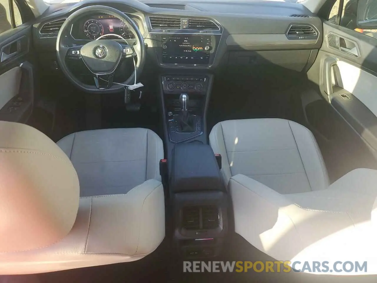 8 Photograph of a damaged car 3VV3B7AX7KM042713 VOLKSWAGEN TIGUAN 2019