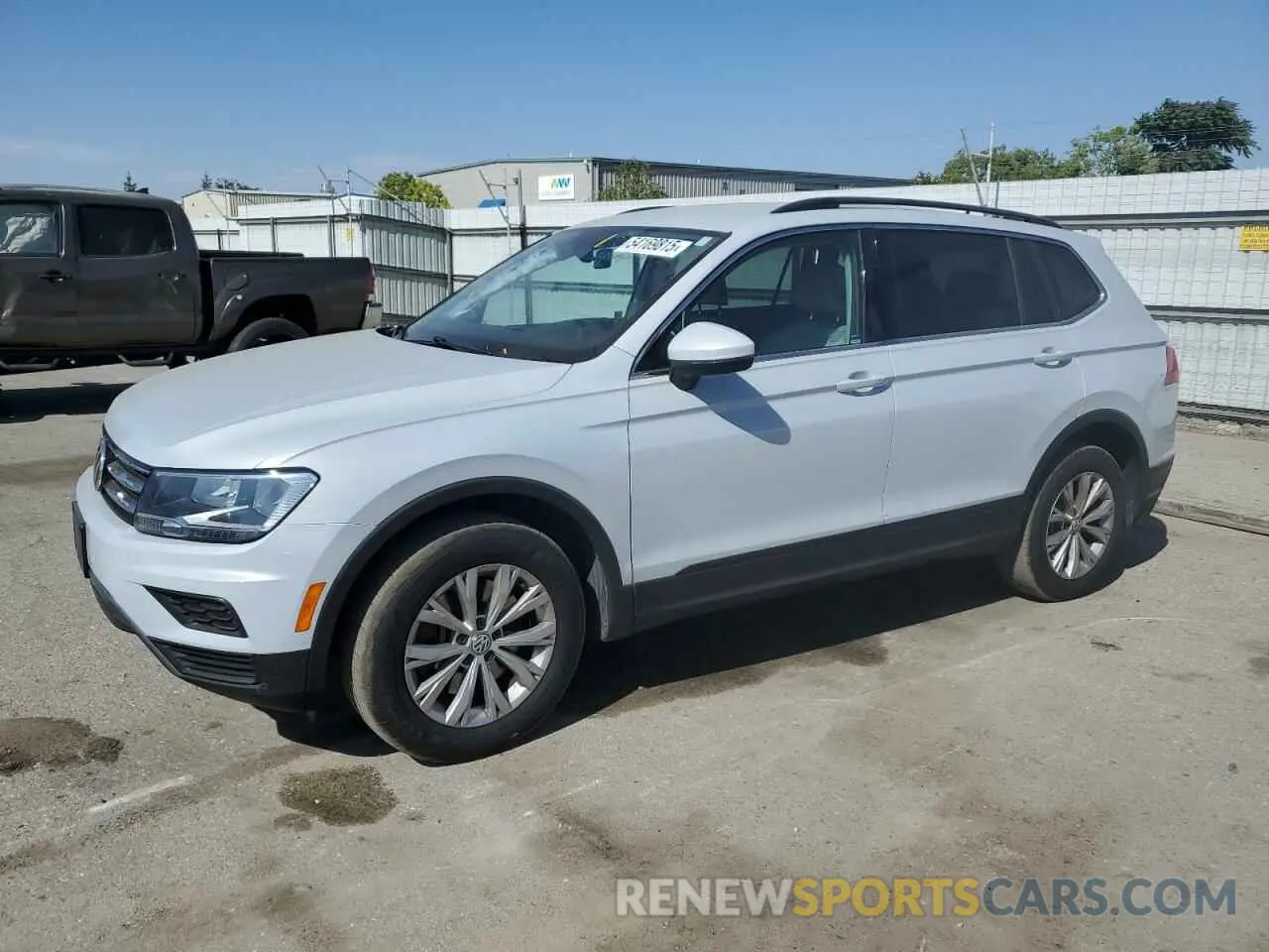 1 Photograph of a damaged car 3VV3B7AX7KM044817 VOLKSWAGEN TIGUAN 2019